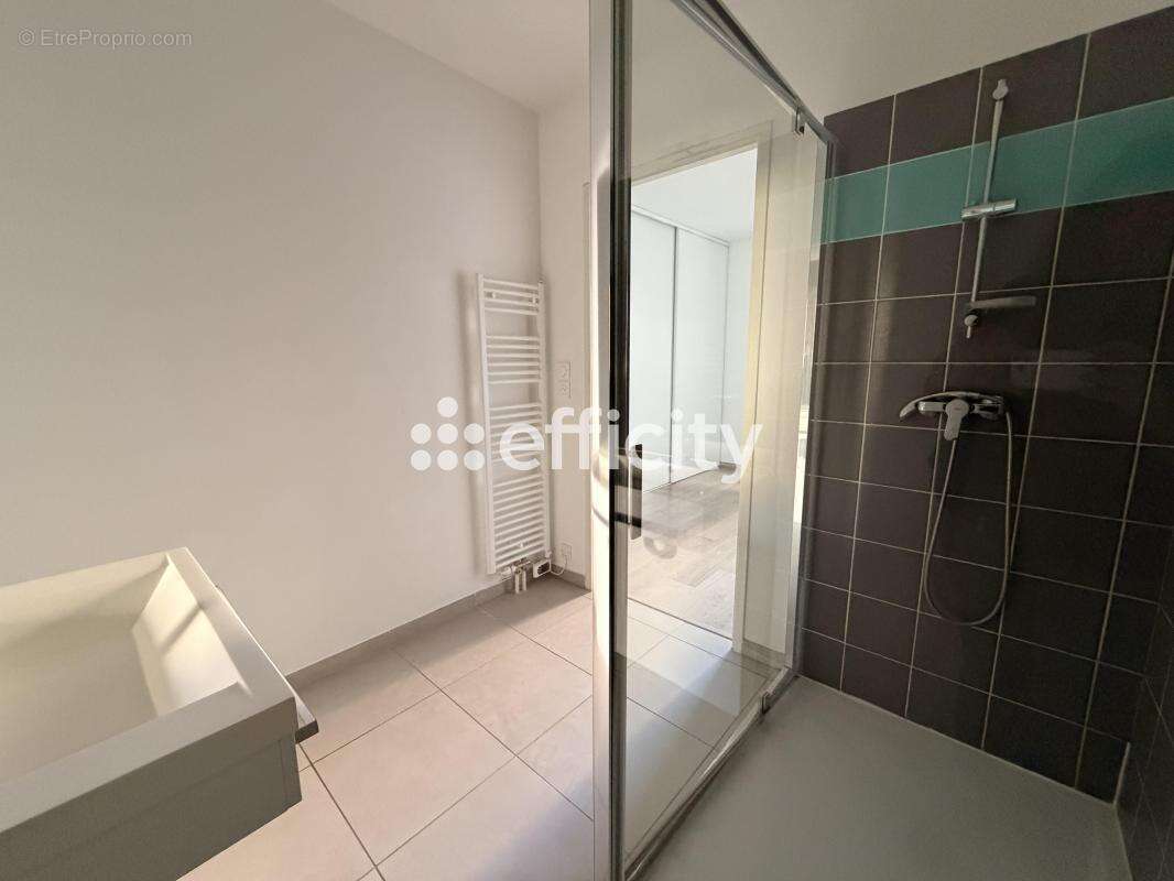 Appartement à CROIX