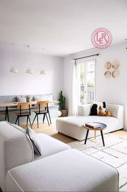 Appartement à PARIS-11E