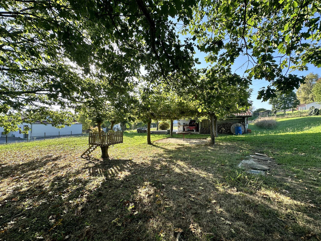 Maison à DOMEZAIN-BERRAUTE