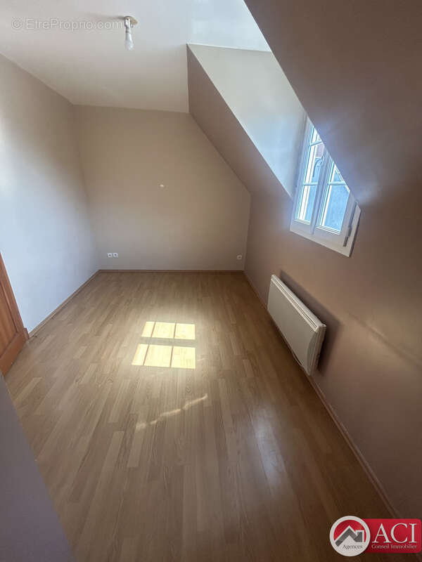 Appartement à BORNEL