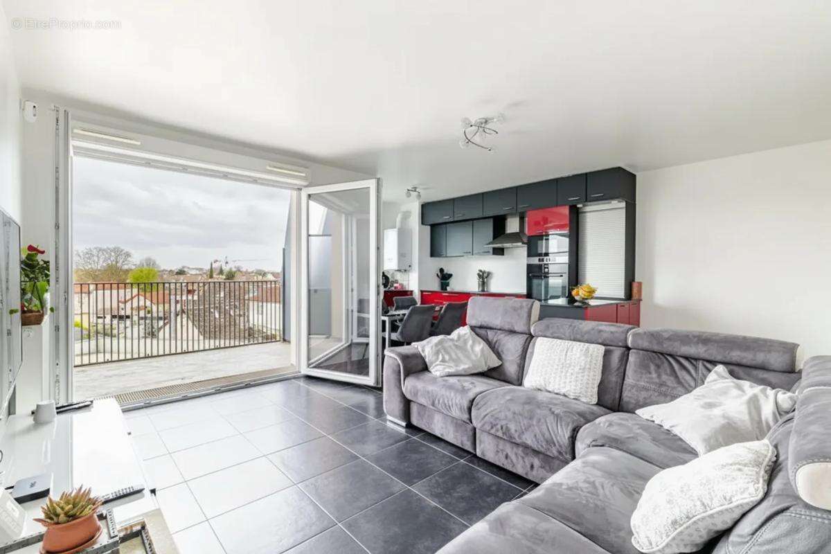 Appartement à CHENNEVIERES-SUR-MARNE