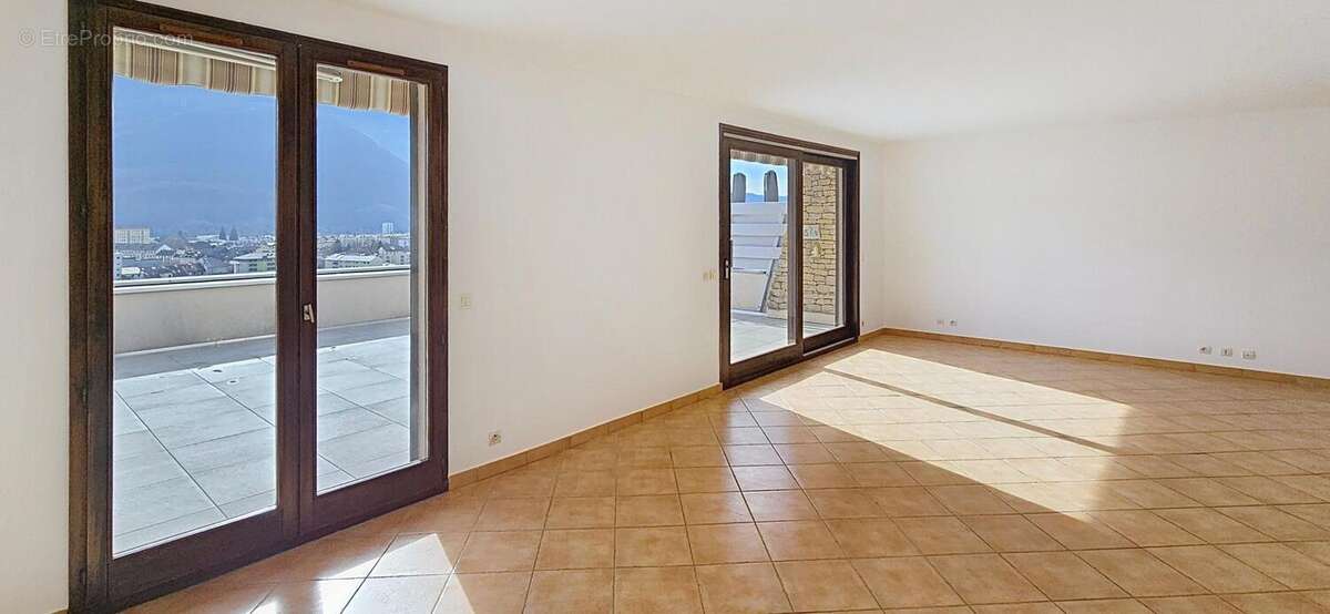 Photo 2 - Appartement à ALBERTVILLE