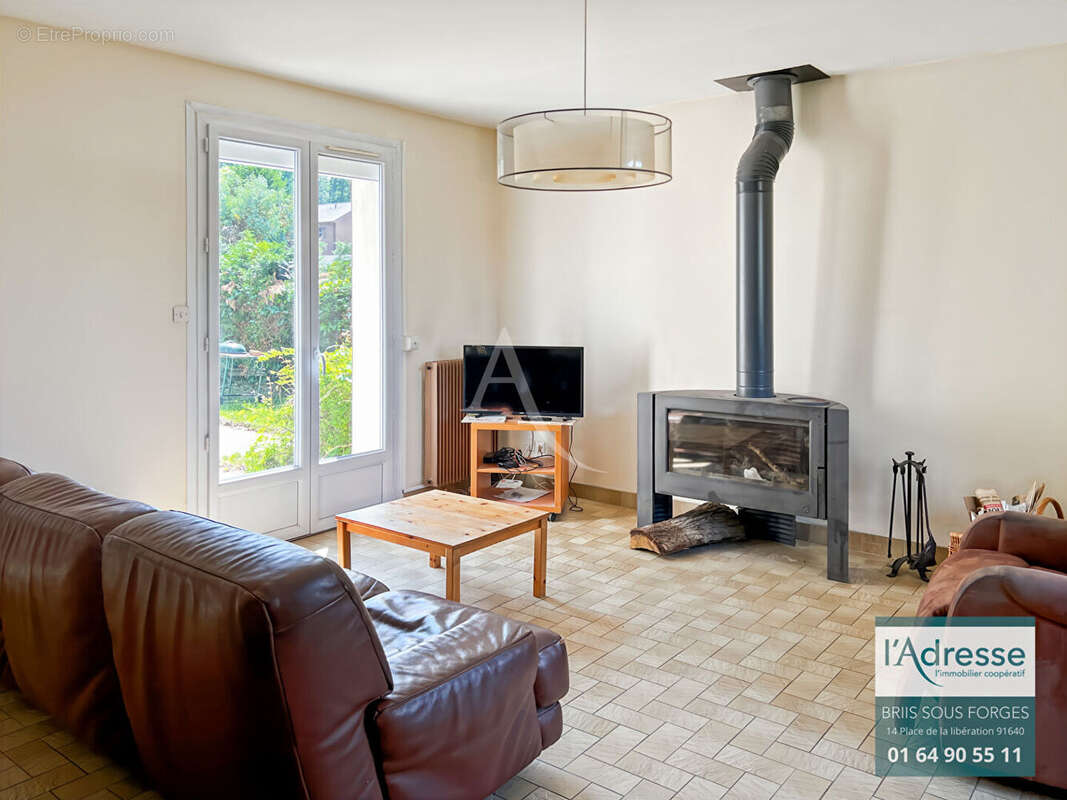 Maison à BRIIS-SOUS-FORGES