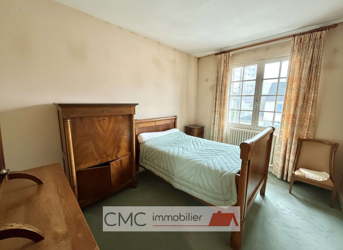 Maison 140 m² à Luisant  - photo 9