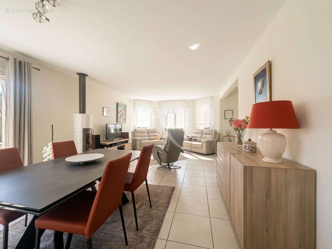 Maison à LES PONTS-DE-CE