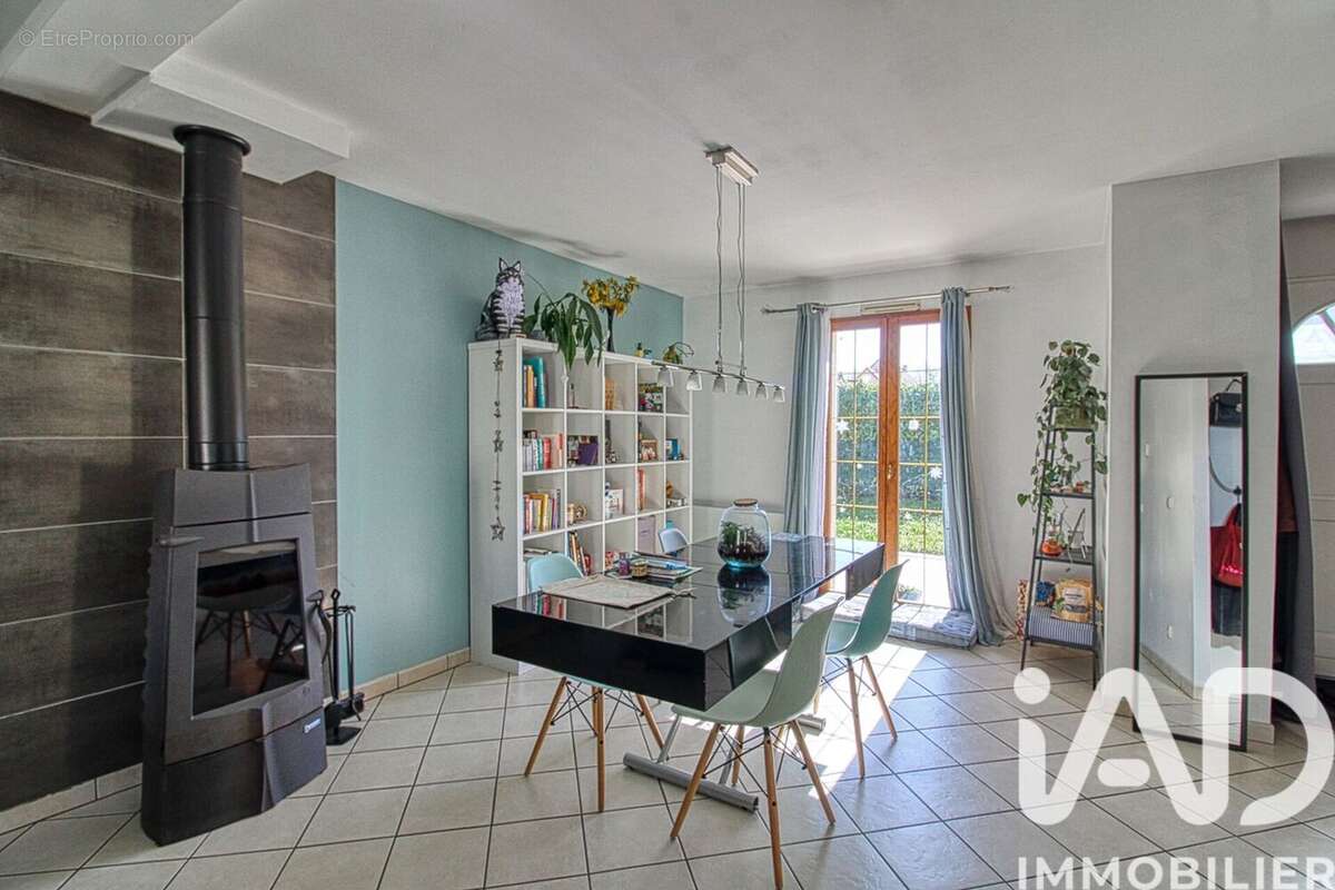 Photo 5 - Maison à MAURECOURT