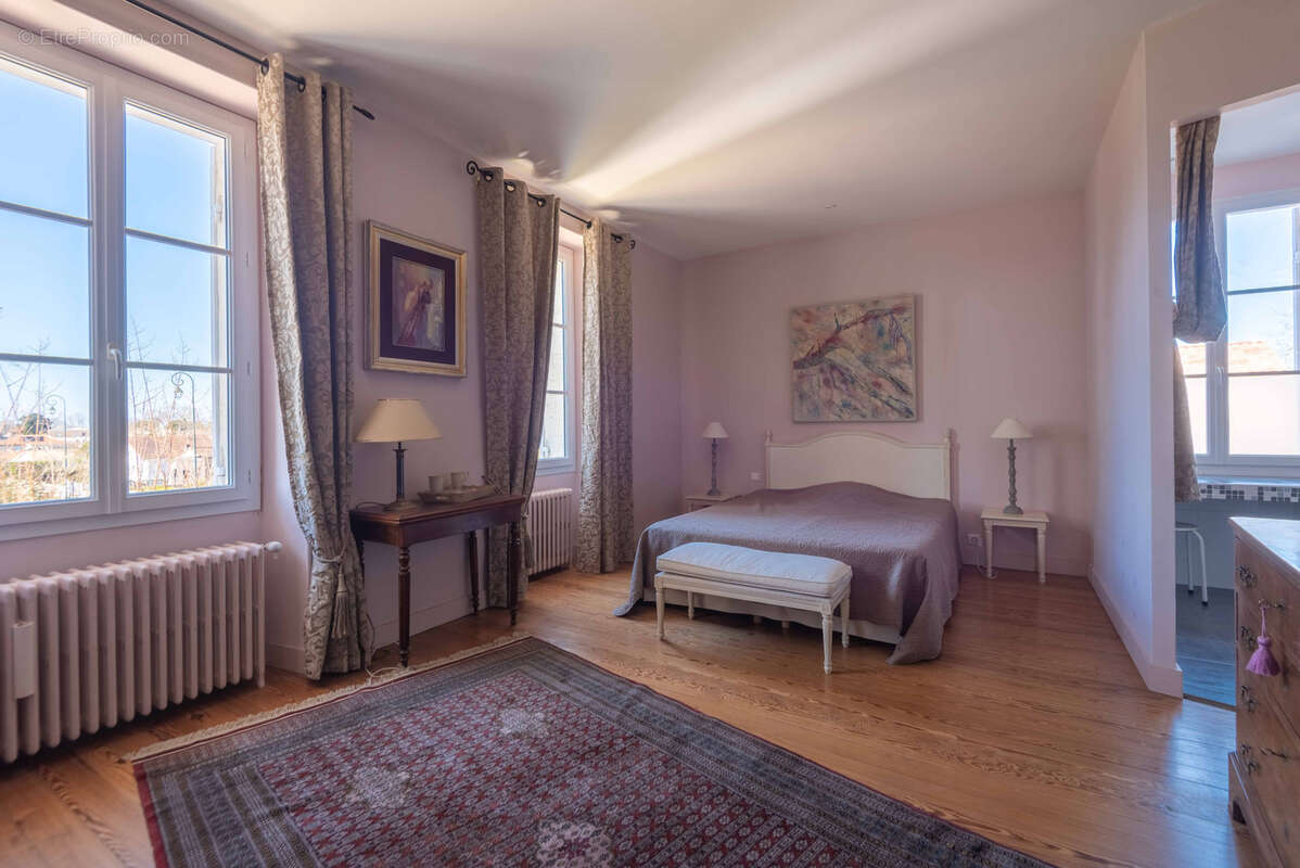 Maison à CARIGNAN-DE-BORDEAUX