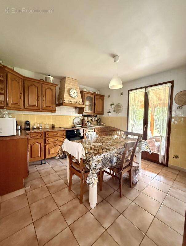 Maison 159 m² à Saint-Lys  - photo 2