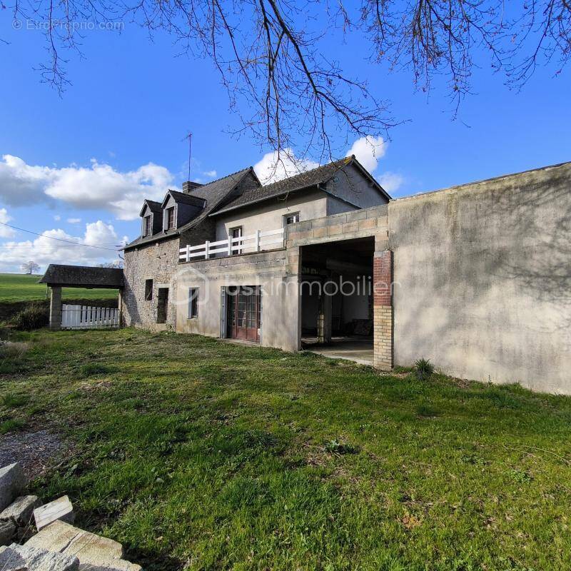 Maison à SAINT-M'HERVE