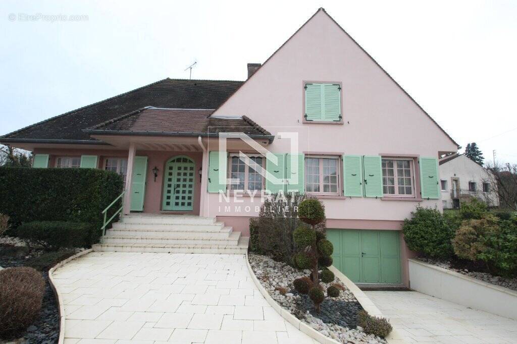 Maison à LA CHAPELLE-NAUDE