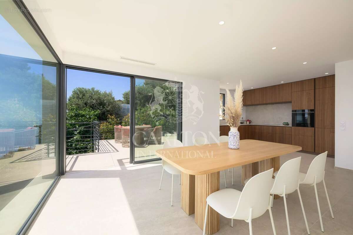 Maison à ROQUEBRUNE-CAP-MARTIN