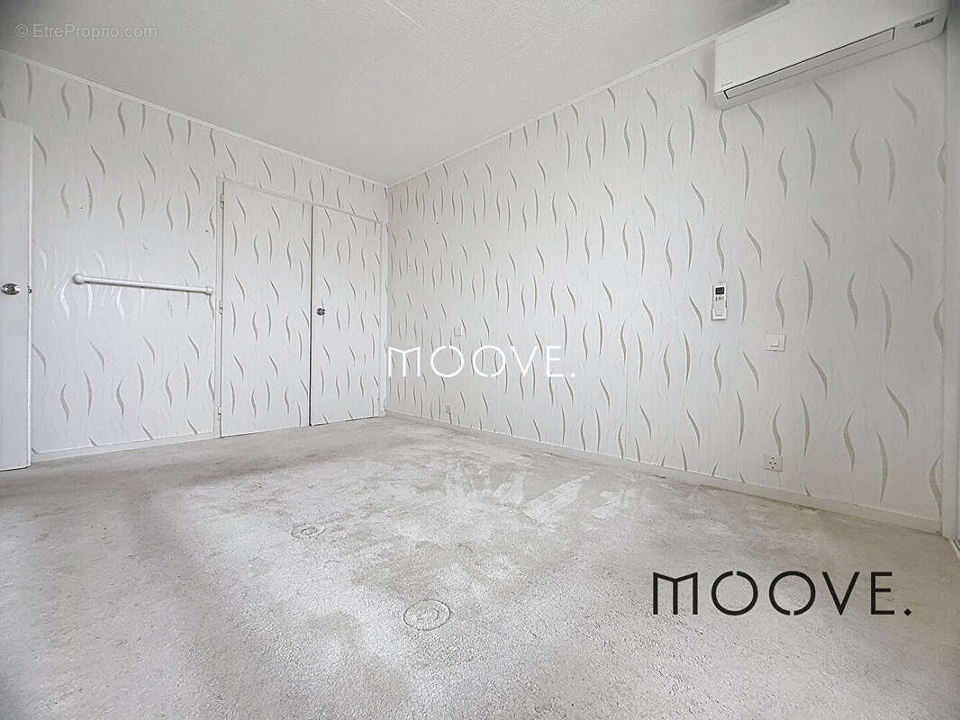 Maison à SAINT-PIERRE-DE-VARENGEVILLE