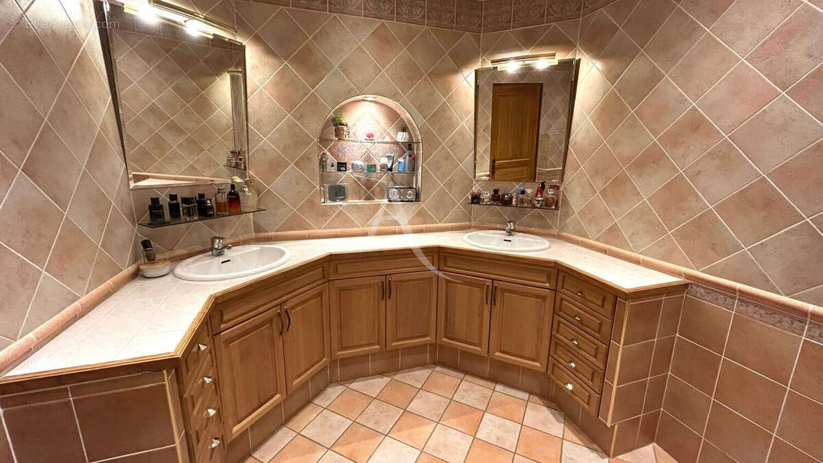 Maison à CANNES-ECLUSE