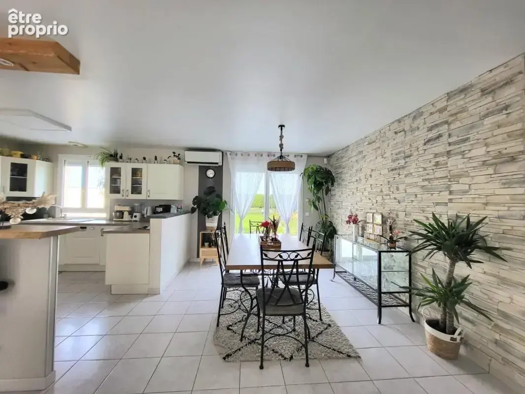 Maison plain-pied, 4 chambres, garage et jardin - photo 7