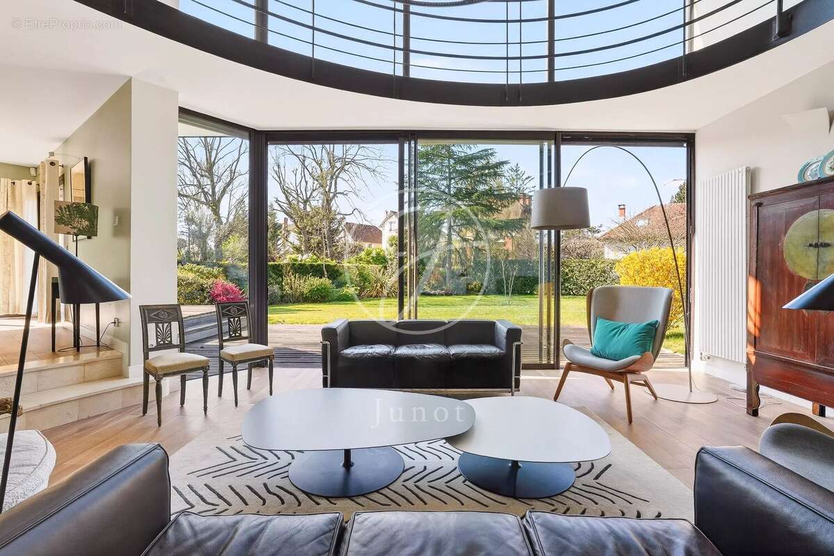 Maison à LE VESINET