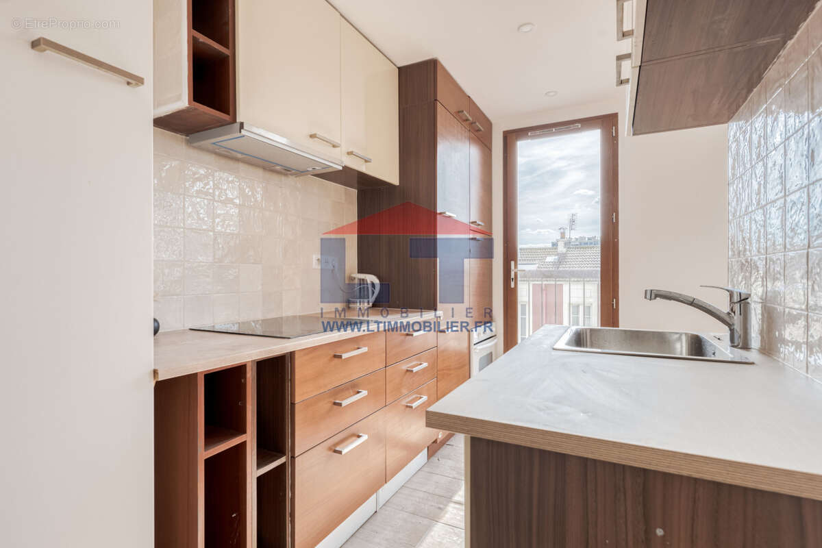 Appartement 60 m² à Paris-20e  - photo 4