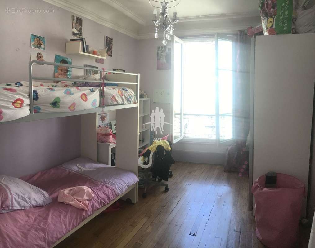 Appartement à PARIS-11E