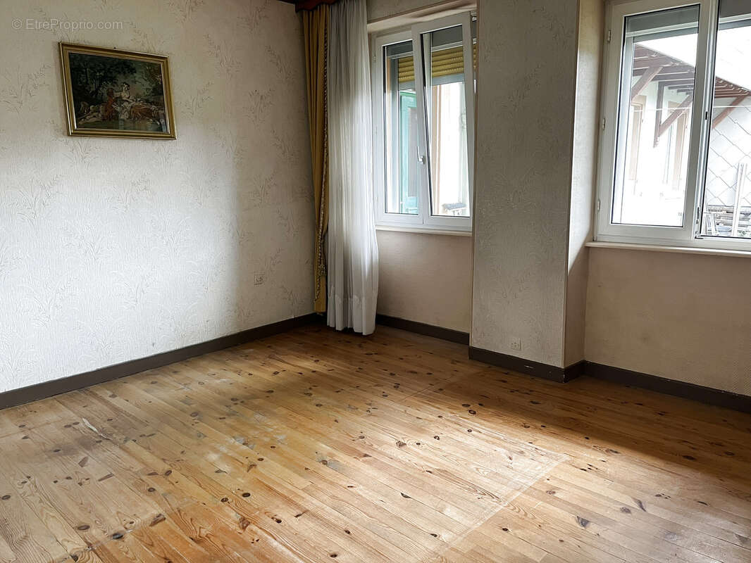 Appartement à NIEDERBRUCK