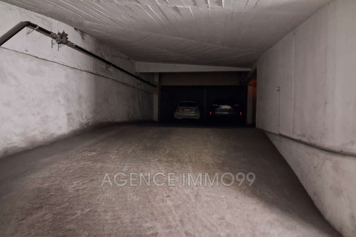Parking 26 m² à Cannes  - photo 6