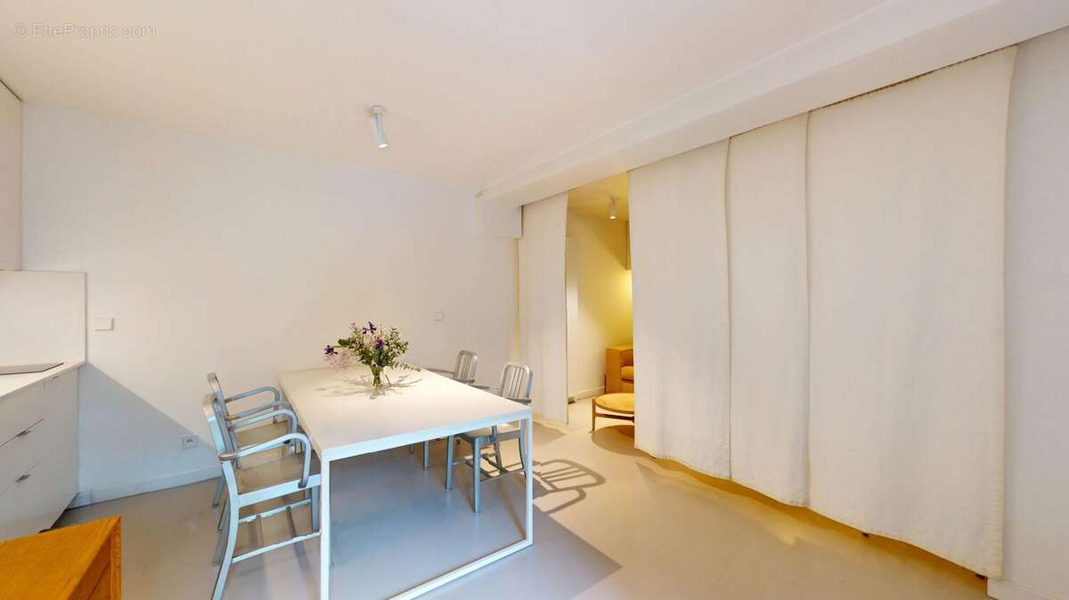 Appartement à PARIS-6E