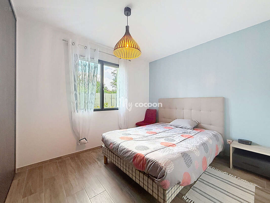 Montagnat - Maison familiale - 6 pièces - 203,25m2 - Piscine - photo 12