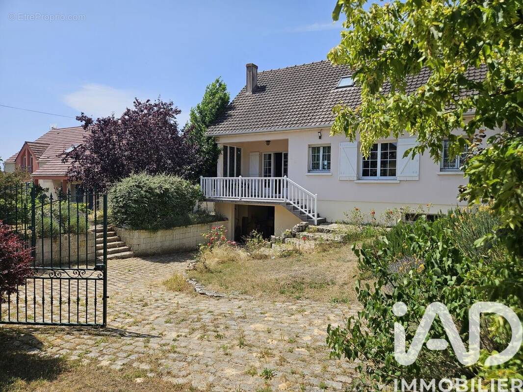 Photo 1 - Maison à LIZY-SUR-OURCQ