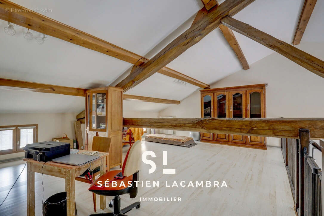 Maison de charme 8 pièces   Rénovation haut de gamme   Garages, atelier & jardin   Cœur de Lisle-sur-Tarn - photo 14