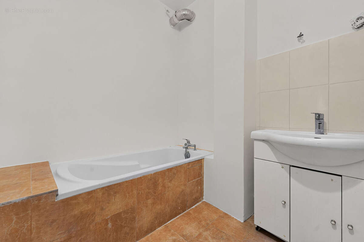 Appartement à PARIS-20E