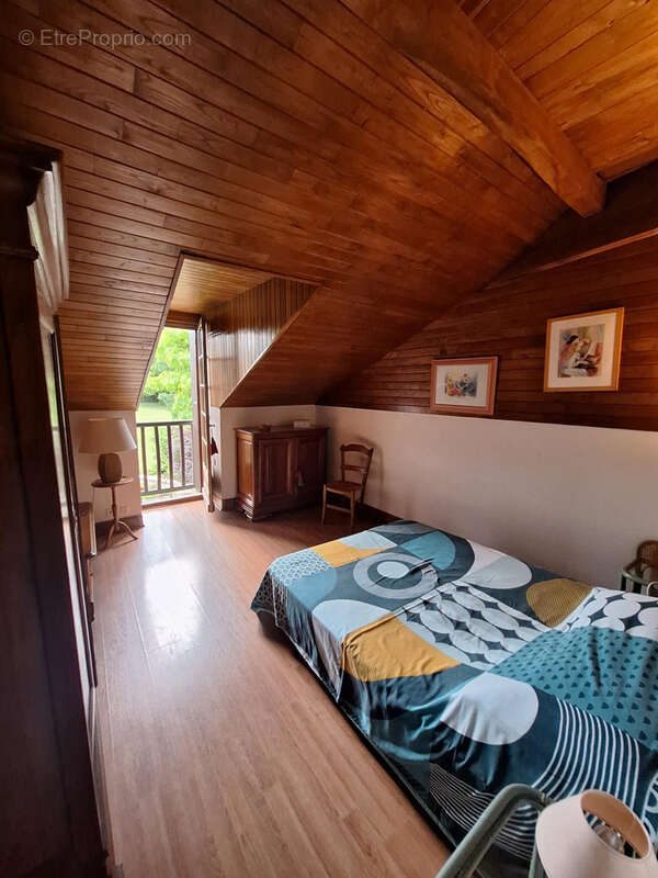 Maison à BOURDEILLES