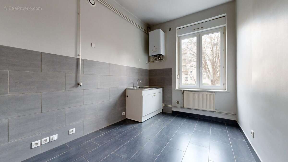 Appartement à LYON-8E