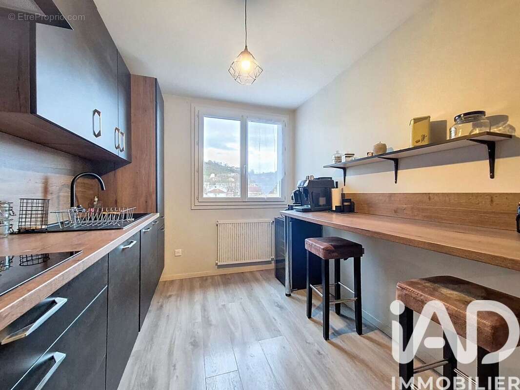 Photo 3 - Appartement à BRIVES-CHARENSAC