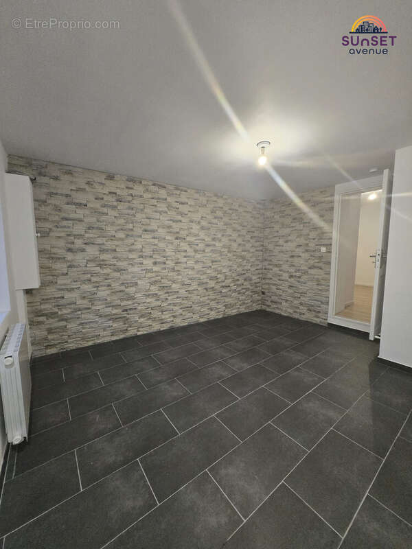 Appartement à MONTLIGNON