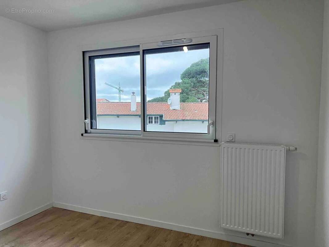 Appartement à PARENTIS-EN-BORN