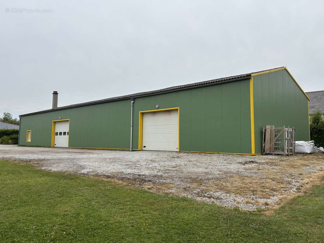 Local professionnel de 350 m2 - secteur le mele sur sarthe - photo 8