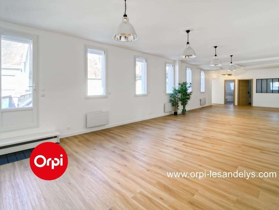 Les Andelys Centre-Ville – Superbe loft de caractère de 170 m² - photo 8