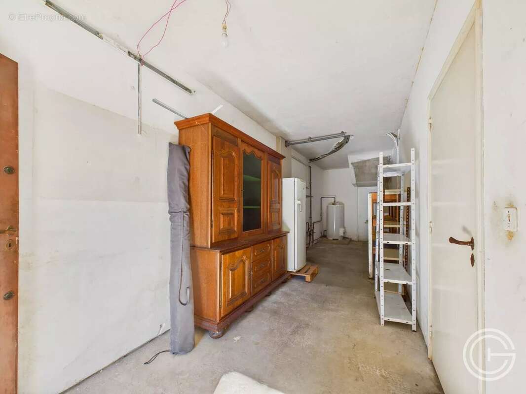 Maison à SAINT-LAURENT-DU-VAR