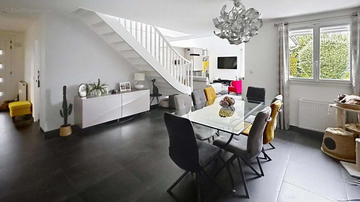 Photo 4 - Maison à OZOIR-LA-FERRIERE