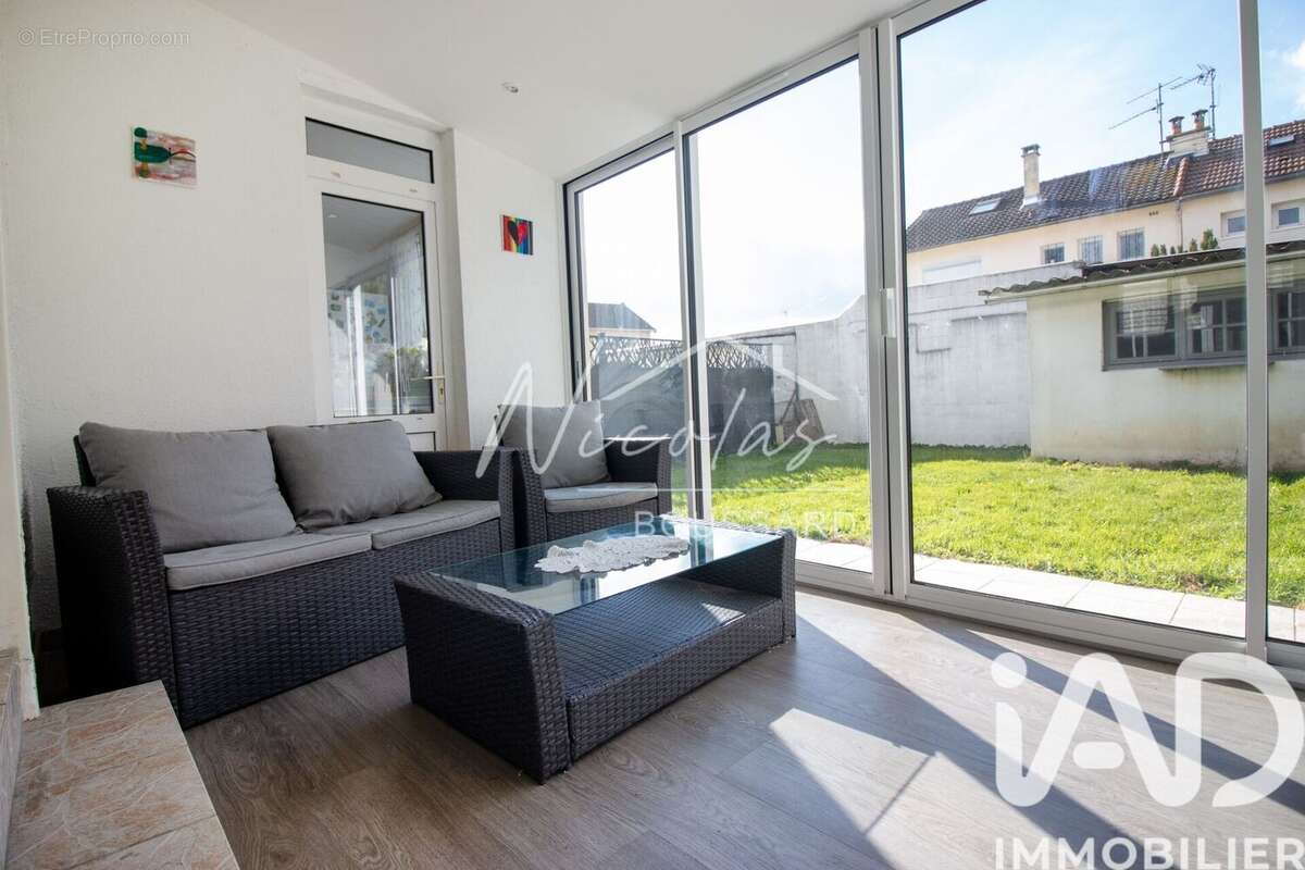 Photo 9 - Maison à LE PLESSIS-BELLEVILLE