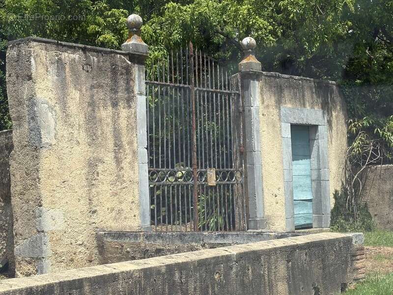 ELEGANT CHATEAU XVIIIs, sans travaux, sur 1 hectare clos de murs, jardin paysagé, chapelle, orangerie, dépendances, pour famille - photo 20