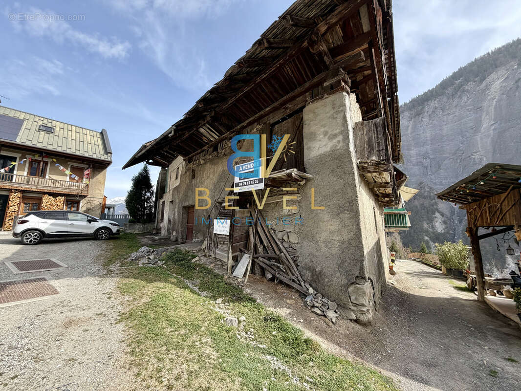 Maison à FONTCOUVERTE-LA-TOUSSUIRE