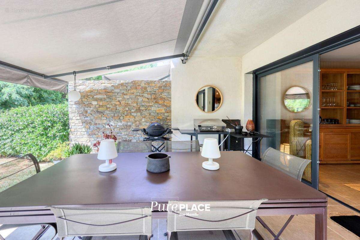 Appartement à RAYOL-CANADEL-SUR-MER