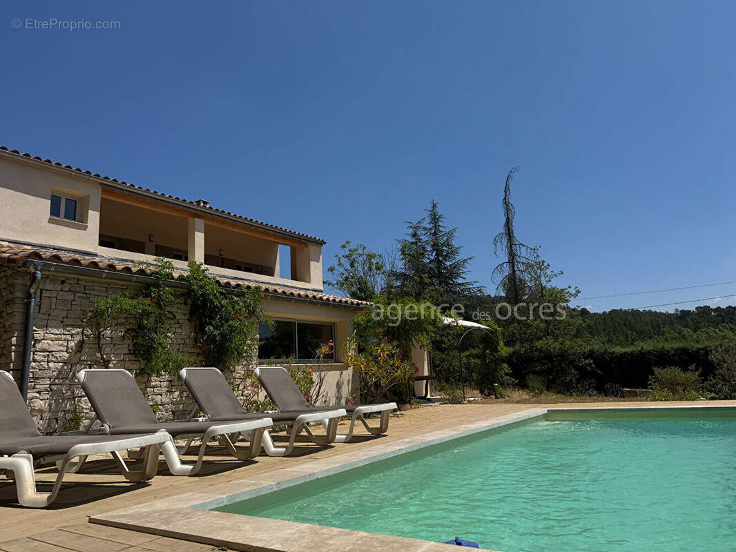 Maison à ROUSSILLON