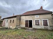 Maison à BELLENAVES