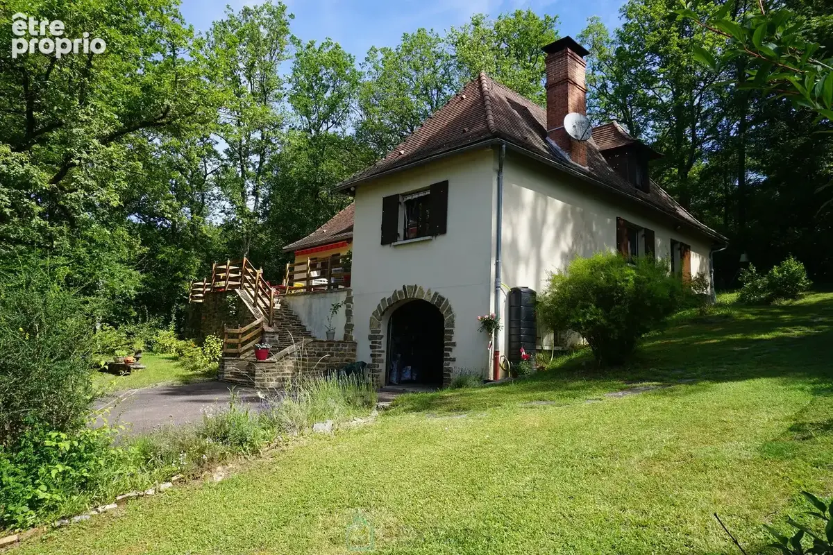 Charmante demeure Périgourdine nichée sur les hauteurs d'un village médieval. - photo 4