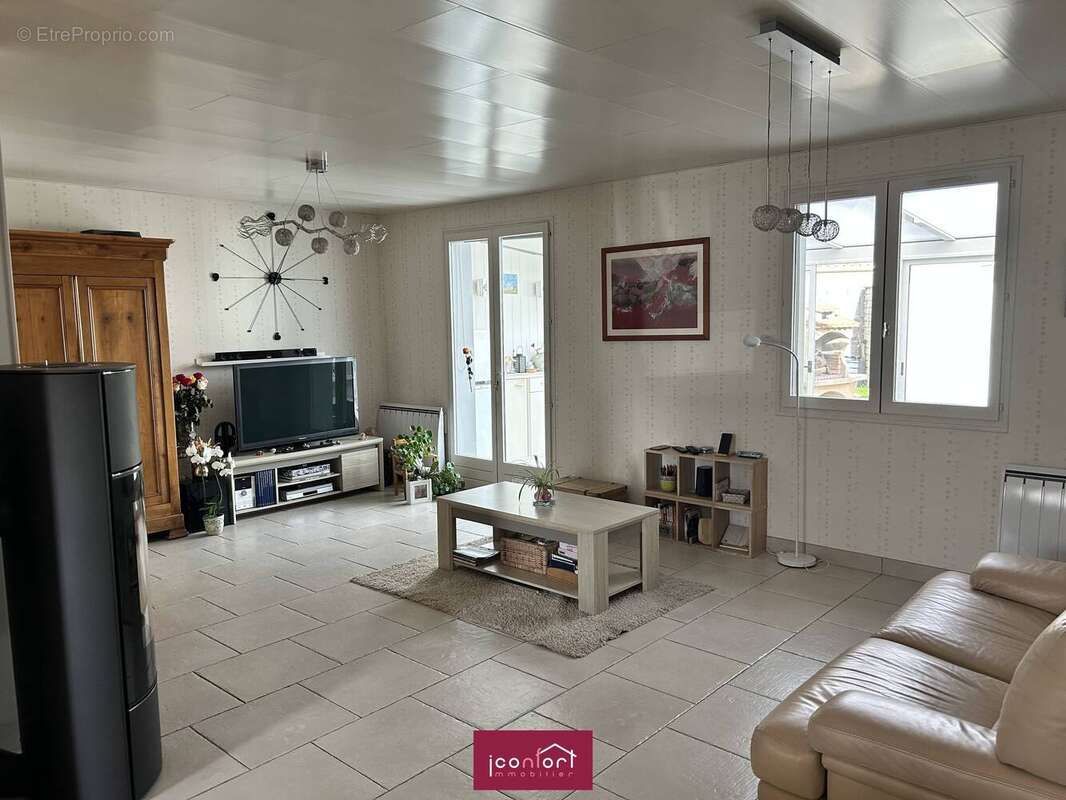 Maison à SAINT-SEBASTIEN-SUR-LOIRE