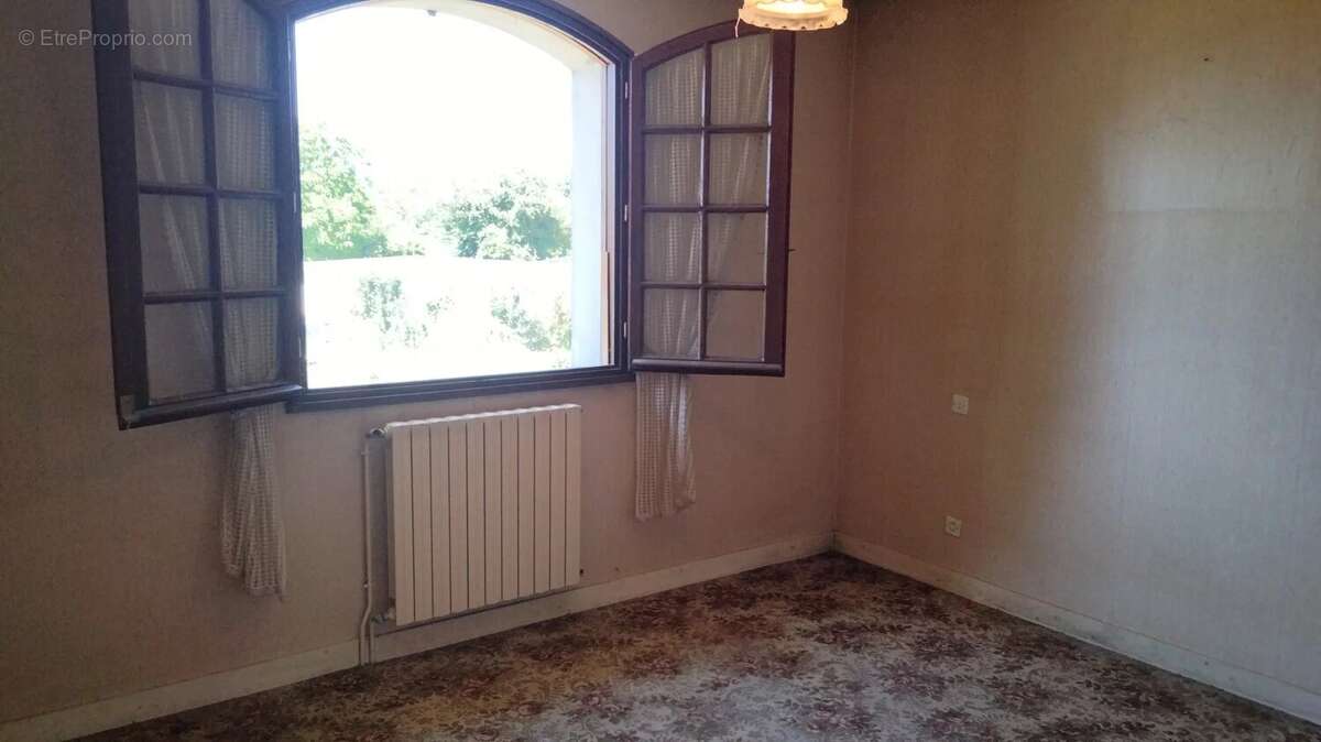 Maison à CHERVES