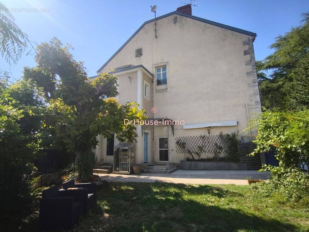 Photo Maison à Perigueux au prix de 556 000€
