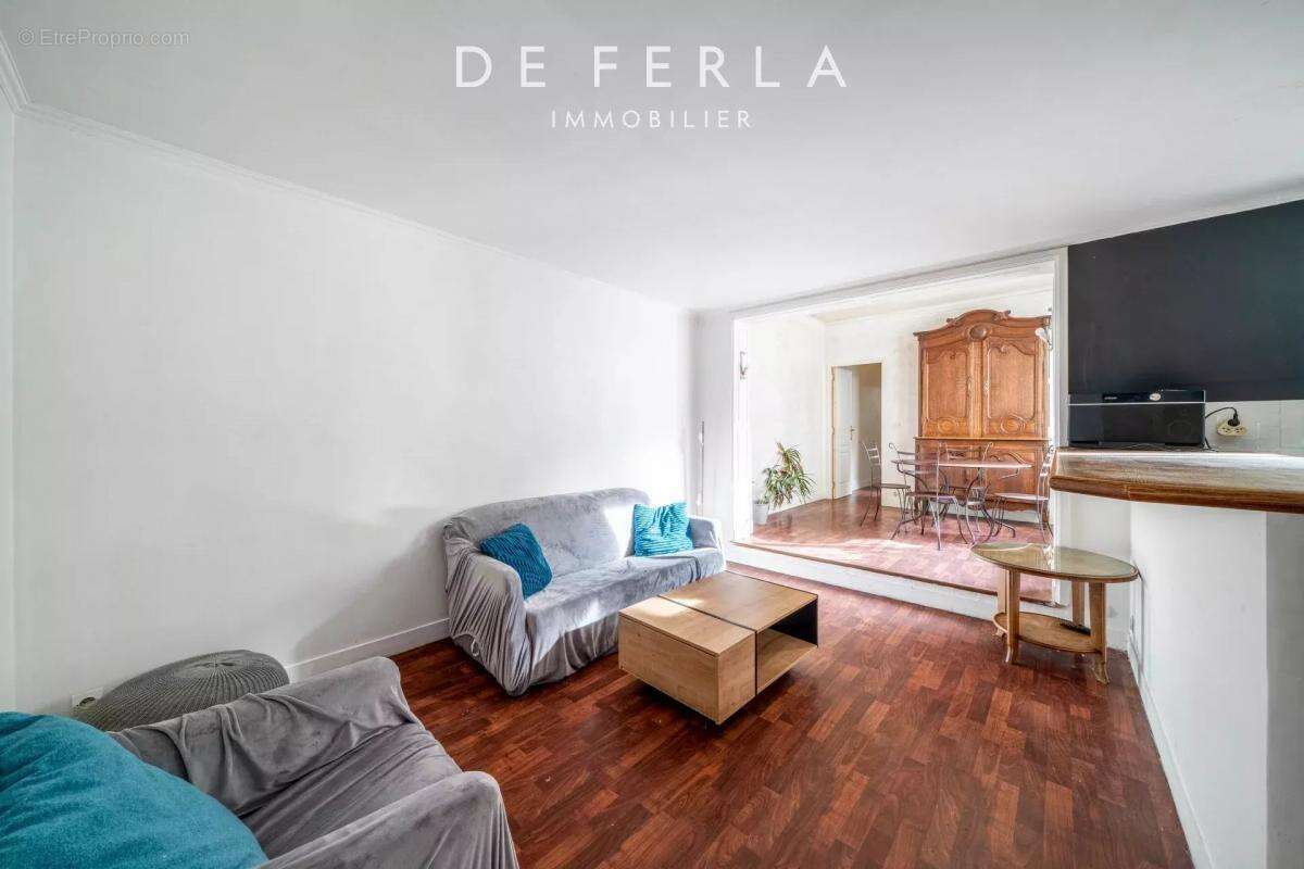 Appartement à PARIS-7E