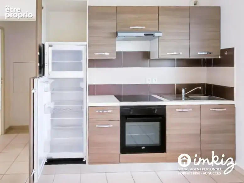 Appartement T2- Vertefeuille - Terrasse et parking - photo 2