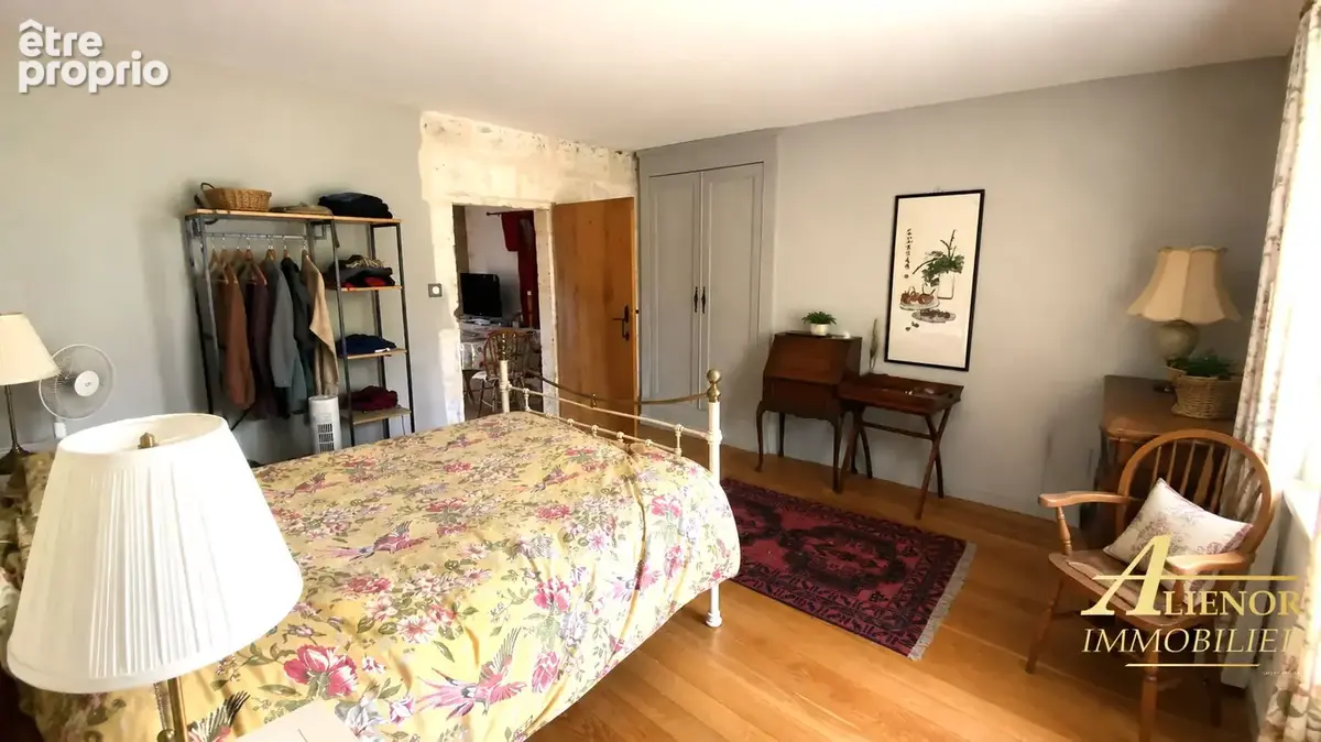 Maison de caractère en pierre avec grange - Bourdeilles 24310 - photo 8